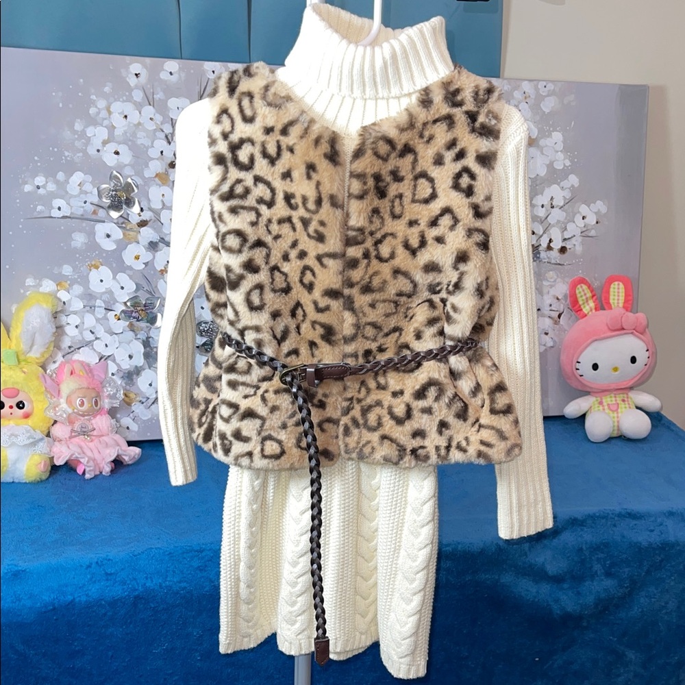 Rachel Zoe Cream Knit Sweater dress with faux leopard print faux fur vest size 4
